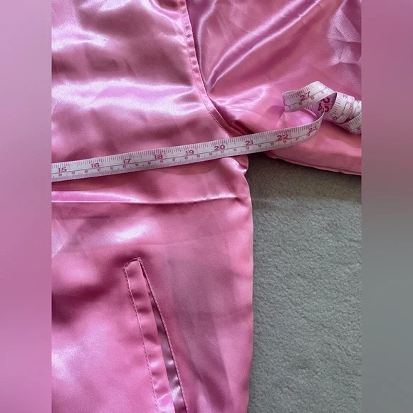 Love LaRouge Official Pink Satin “Death Before Dull Nails” Bomber Jacket Sz M - Picture 4 of 9